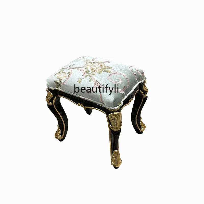 مقعد مكياج مطرز بالقماش الفرنسي، مقعد تغيير الأحذية الأوروبي من الخشب الصلب المنحوت على شكل زهرة لغرفة النوم باللون العنابي