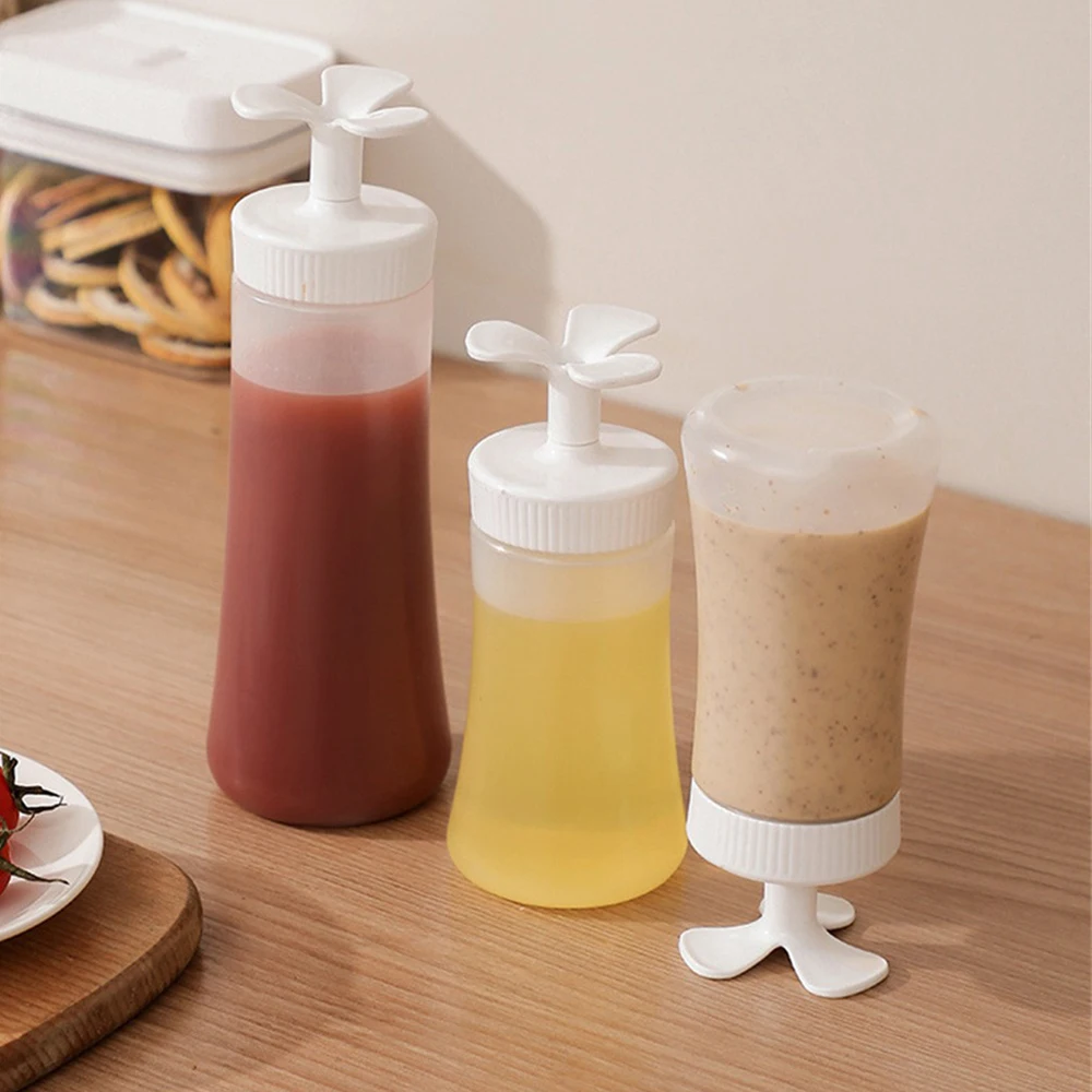 Squeeze Bottle Grab As You Go Environmental Protection Pe Material Airtight Squeeze Bottle Houseware Sauce Squeeze Bottle White