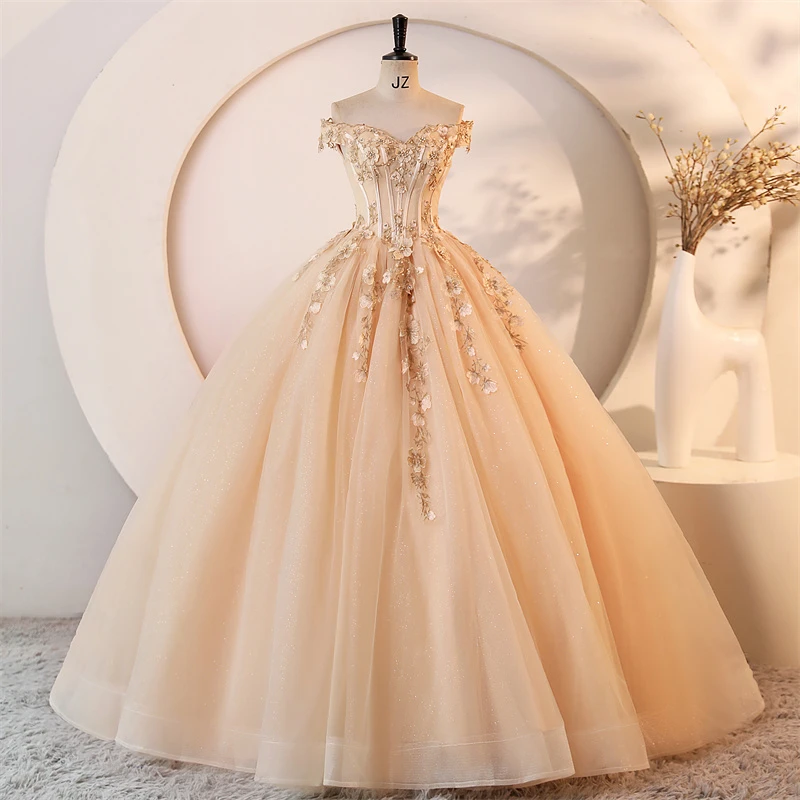 

Cheap 15 Quinceanera Dresses Ball Gown Classic Lace Party Dress Prom Gown 15 Year Old Dresses For Quinceanera Customized New