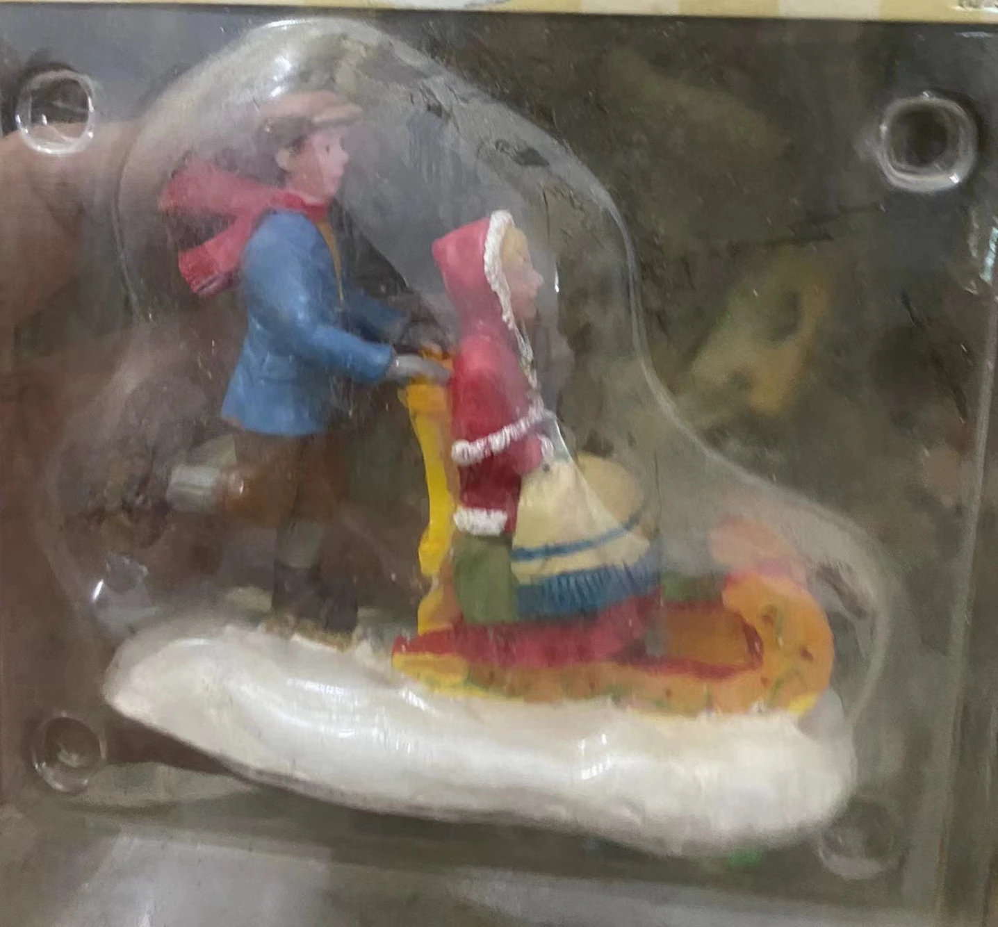 resin figure mental psychological sand table game box court therapy ice  sledding