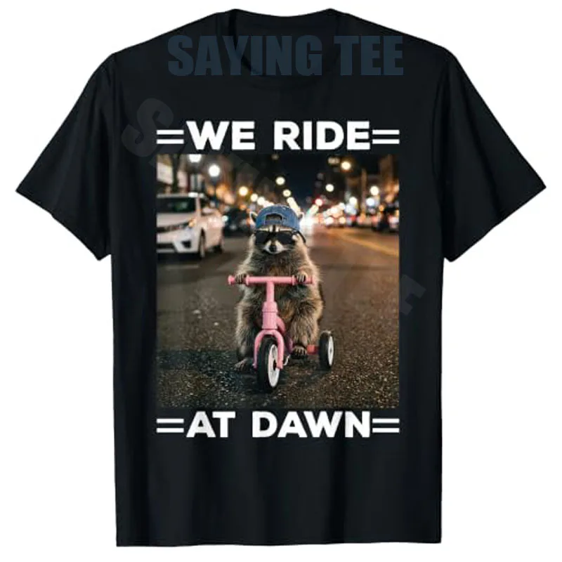 Camiseta divertida con diseño de mapache montado en triciclo, meme caótico, estilo Y2K, humor de mapache, ropa urbana, novedad