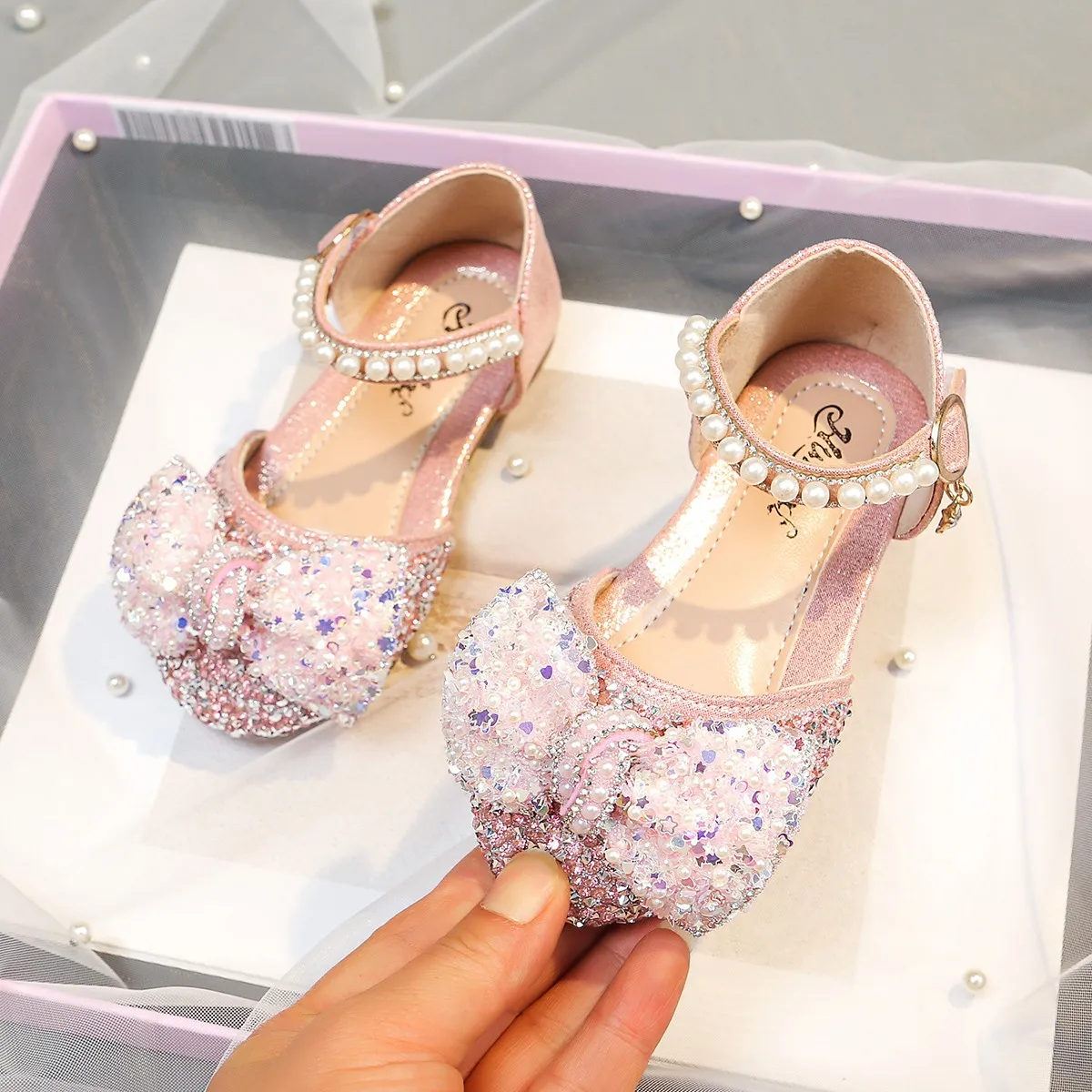 Kid's Shoes Girls' Princess Sandals with Pearl Bowknot Decoration Shiny Rhinestone Detail Shallow Mouth Children's Fashion Shoes