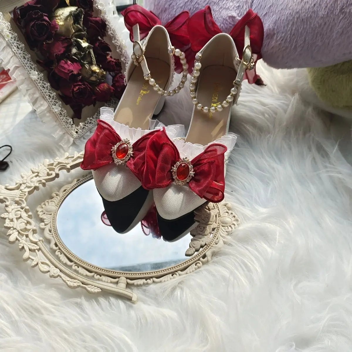 Chaussures de mariage Lolita à talons hauts faites à la main pour femmes, rouge vin