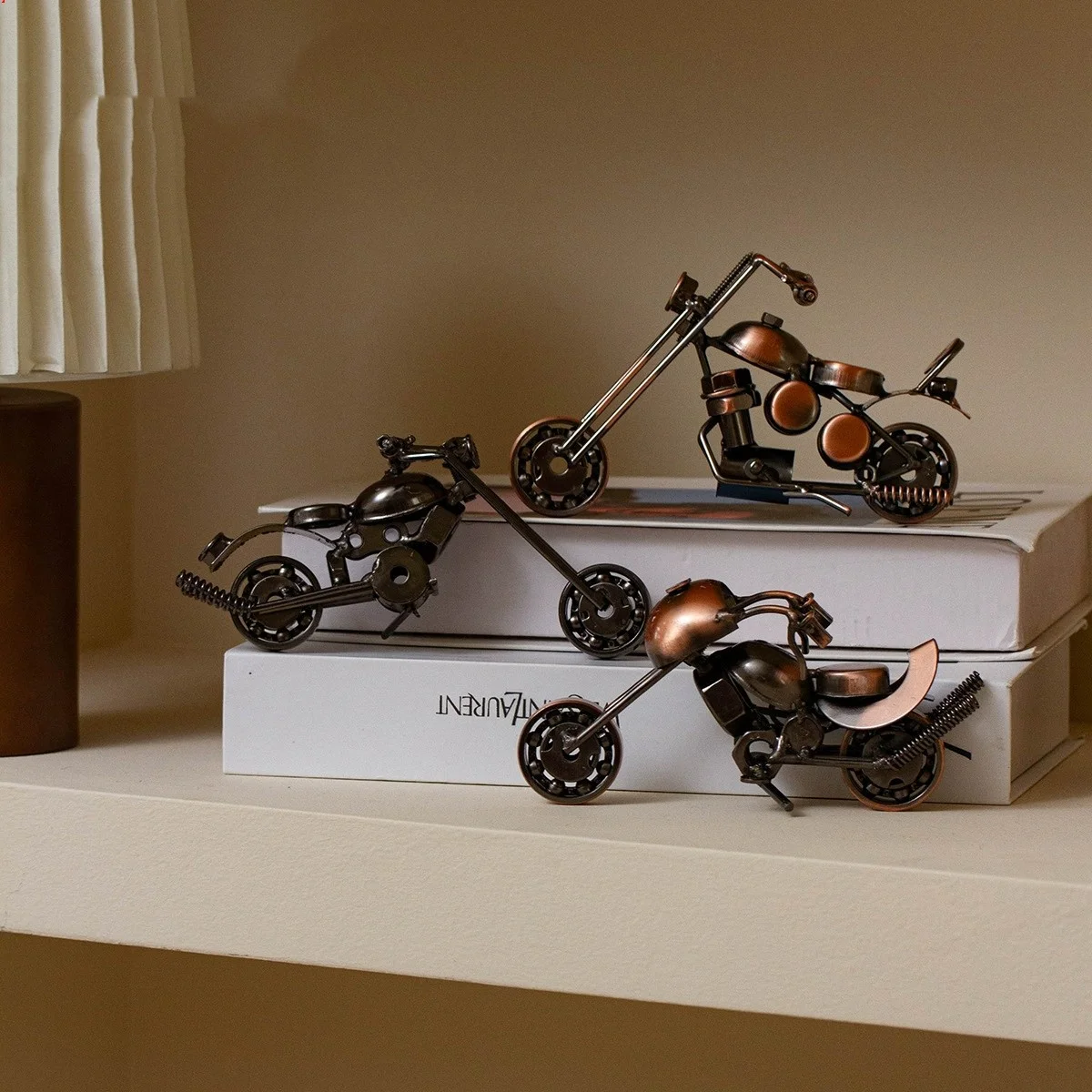 

Retro Motorcycle Model Mini Motor Vehicles Iron Motorbike Diecast Metal Craft Creative Toys For Boys Home Office Decor Gifts