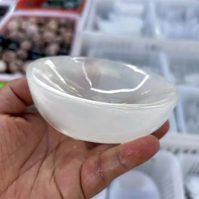 

Natural Selenite Bowl cCarving Polished Chakra Raw Crystals Healing Stone Gem Energy Quartz For Yoga Holiday Gift 1PCS