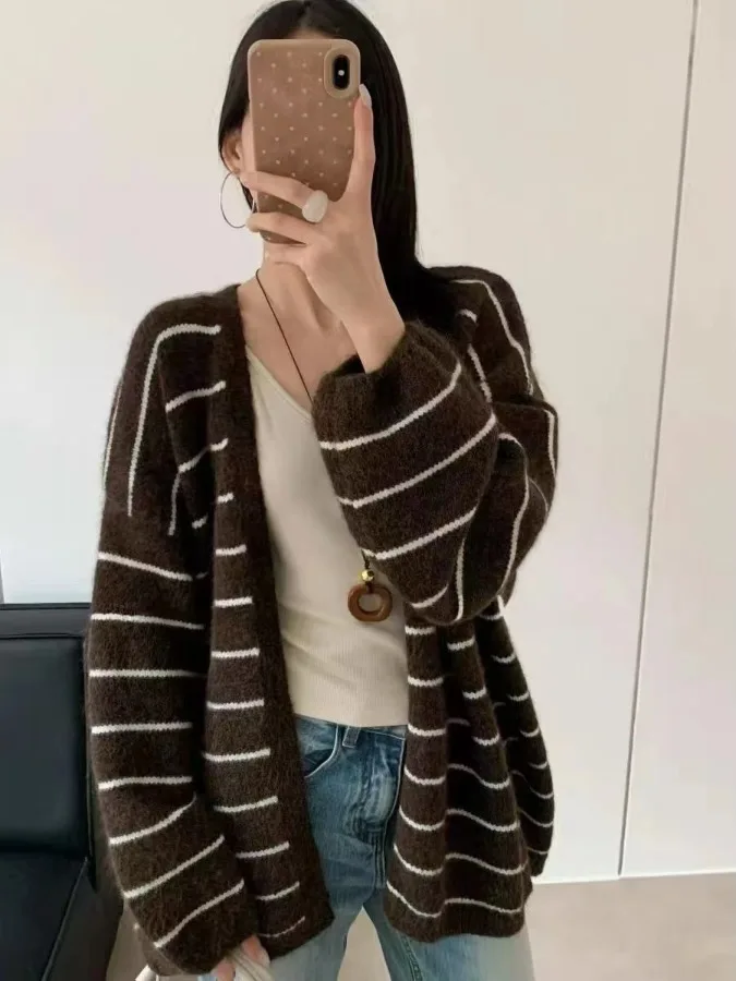 Casual Korean Style Women's Long Sleeve Knitted Sweater Striped Relax Fit V-Neck Cardigan Spring Autumn Season Online Exclusive