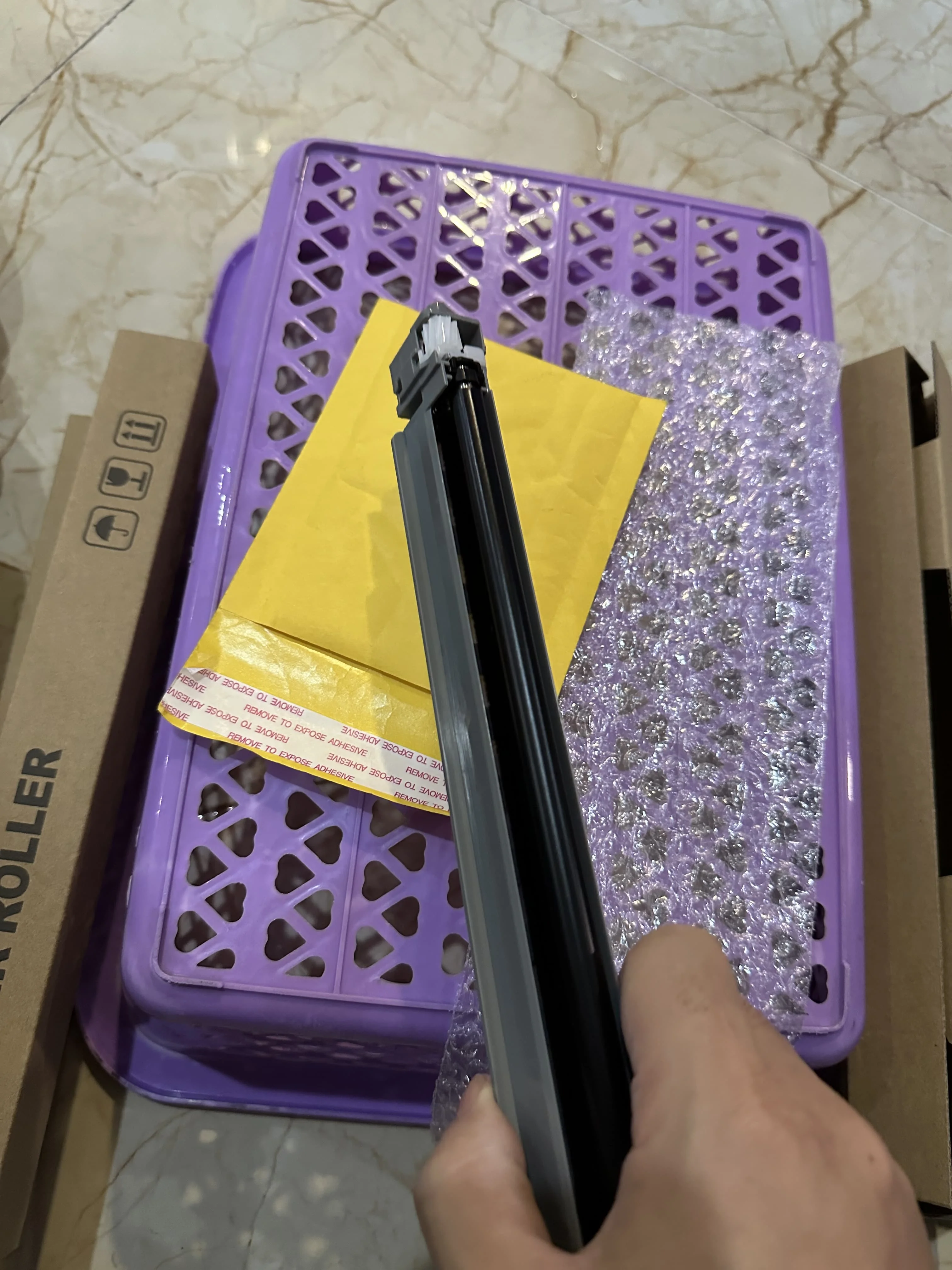 

Основный зарядный ролик MC-3100 в сборе для KYOCERA M3040 M3145 M3540 M3550 M3560 M3645 M3655 M3660 P3045 P3050 P3055 P3060 P3145