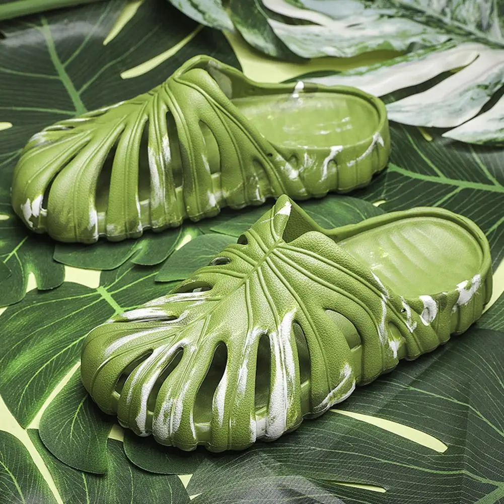 Monstera Slippers For Men Palm Tree Leaf Slippers Non Slip Beach Bathroom Slippers Tropical Leaf Flip-Flop Summer Pillow Slipper