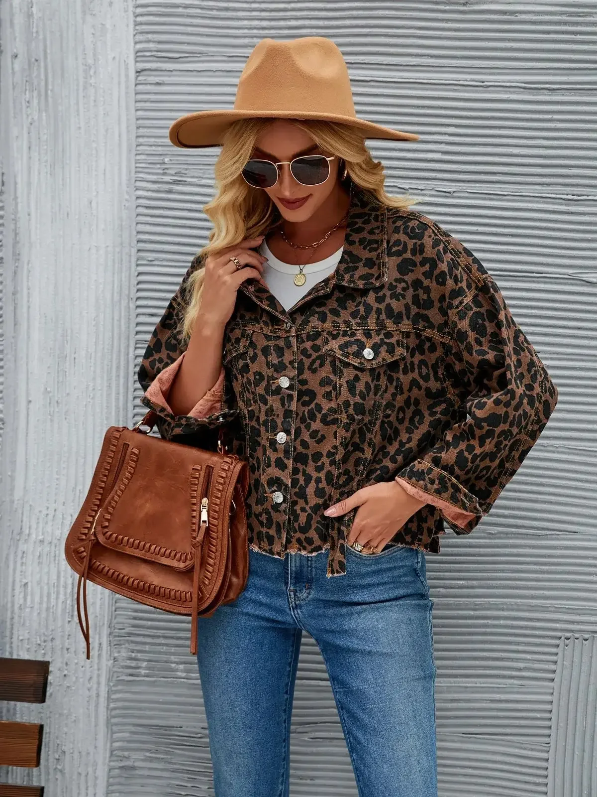 Autumn Vintage Denim Jacket For Women Loose Leopard Print Jeans Long Sleeve Boyfriend Coat Distressed Lapel Shacket Denim Coats