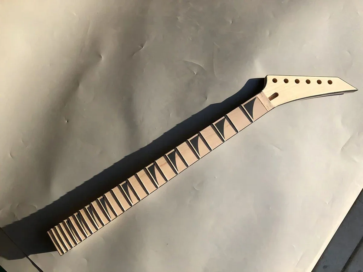 

Guitar Neck 24fret 25.5inch Maple Fretboard Shark Fin Jackson DIY Head J15