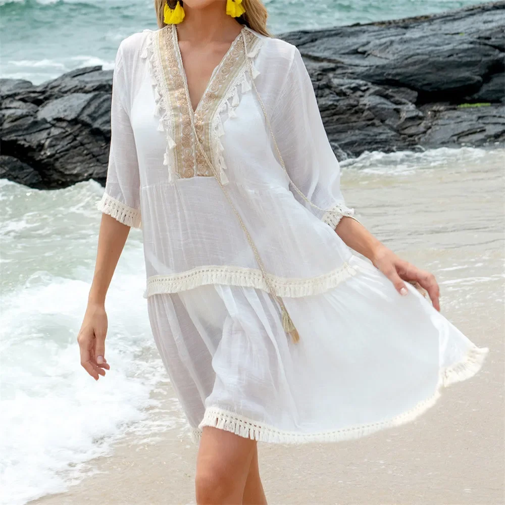 Robe de plage blanche en coton avec franges et franges, cover-up pour bikini, manches mi-longues, broderie bohème, col en V, vêtements de plage