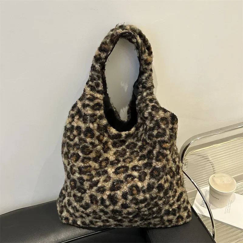 

Girls large capacity tote bag fashion plush leopard print shoulder bag