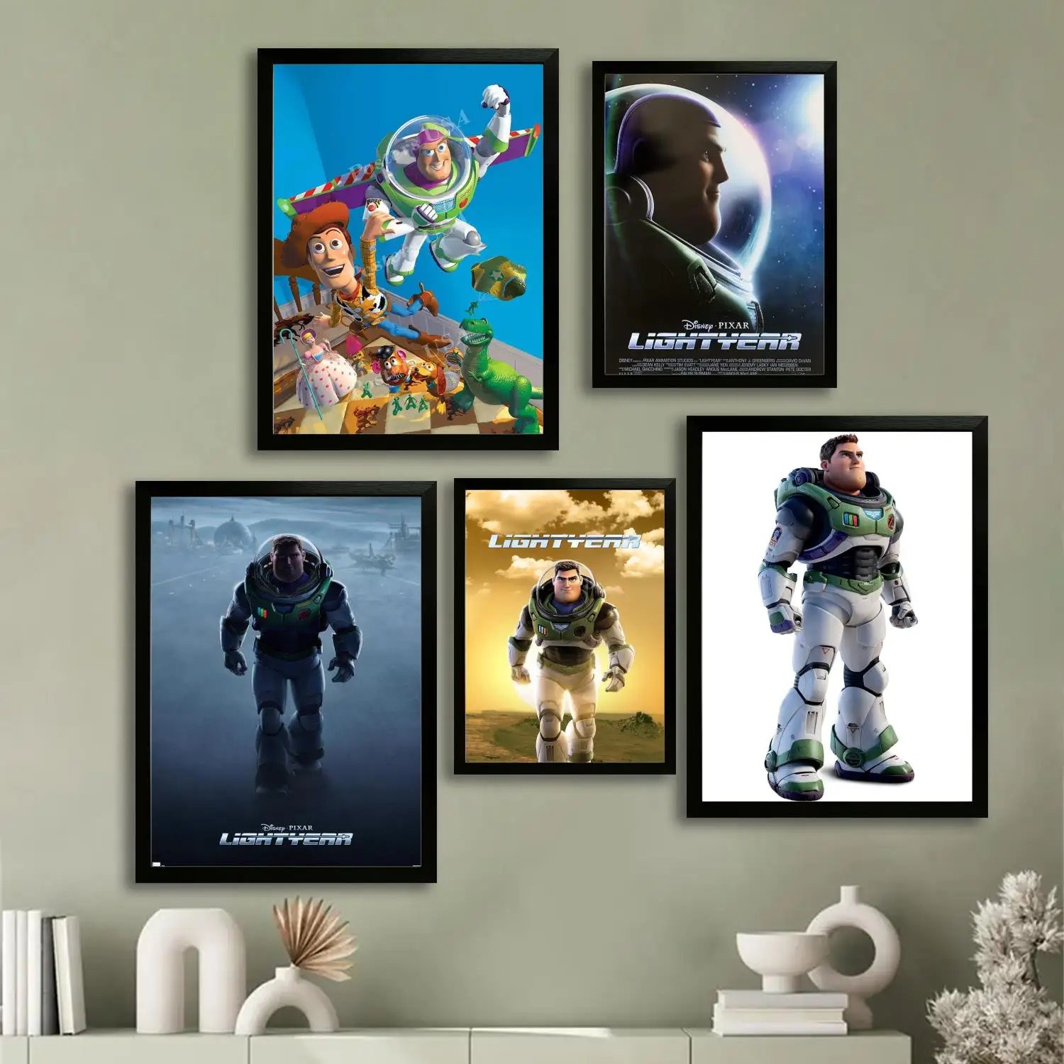 

Lightyear Canvas Art Poster and Wall Art, Picture Print, Modern Family Bedroom Decor,Decorative painting