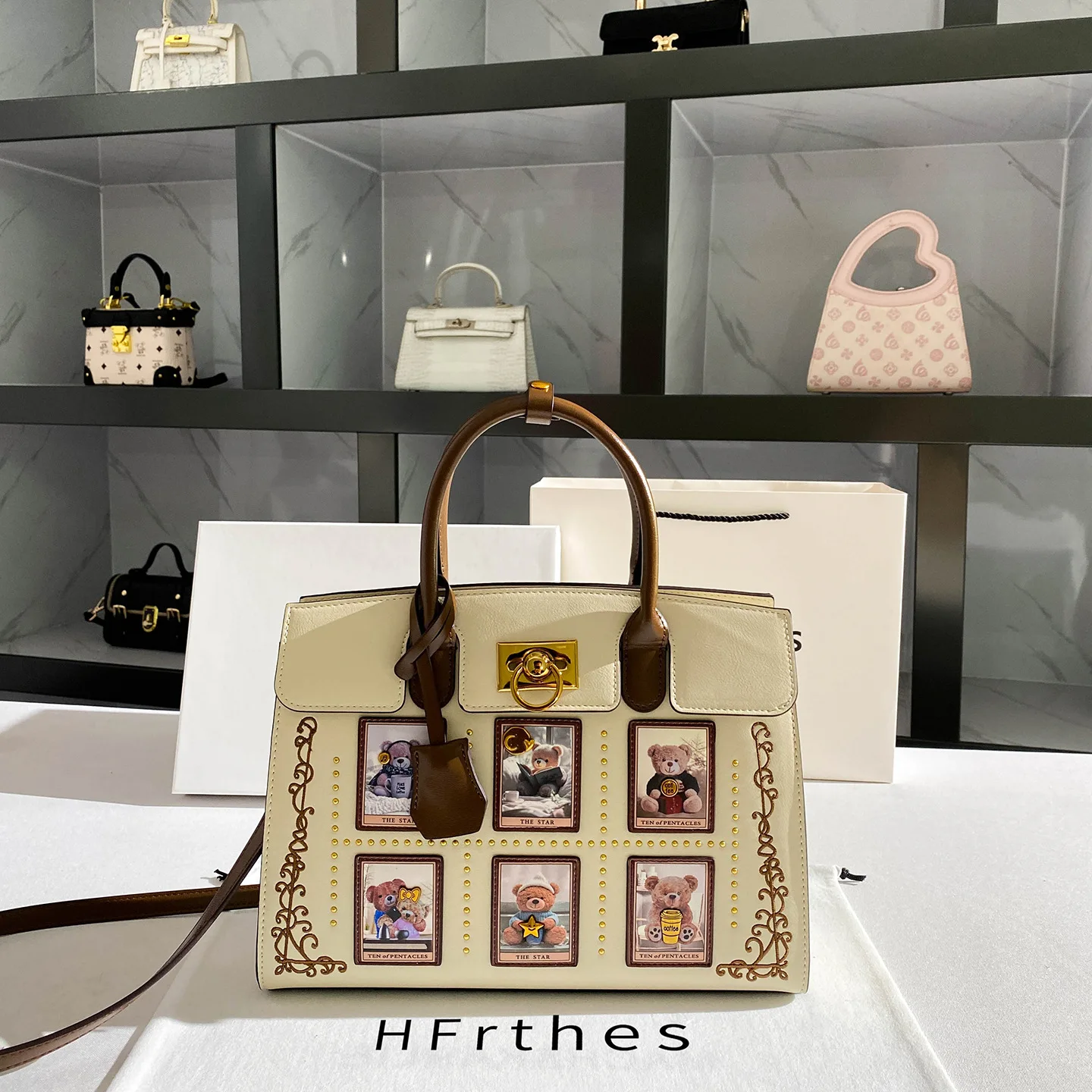 

Chic Paris Fashion Diaper Bag For Women Trendy Leather Crossbody Handbag Designer Retro Style Messenger Purse And Shoulder Tote