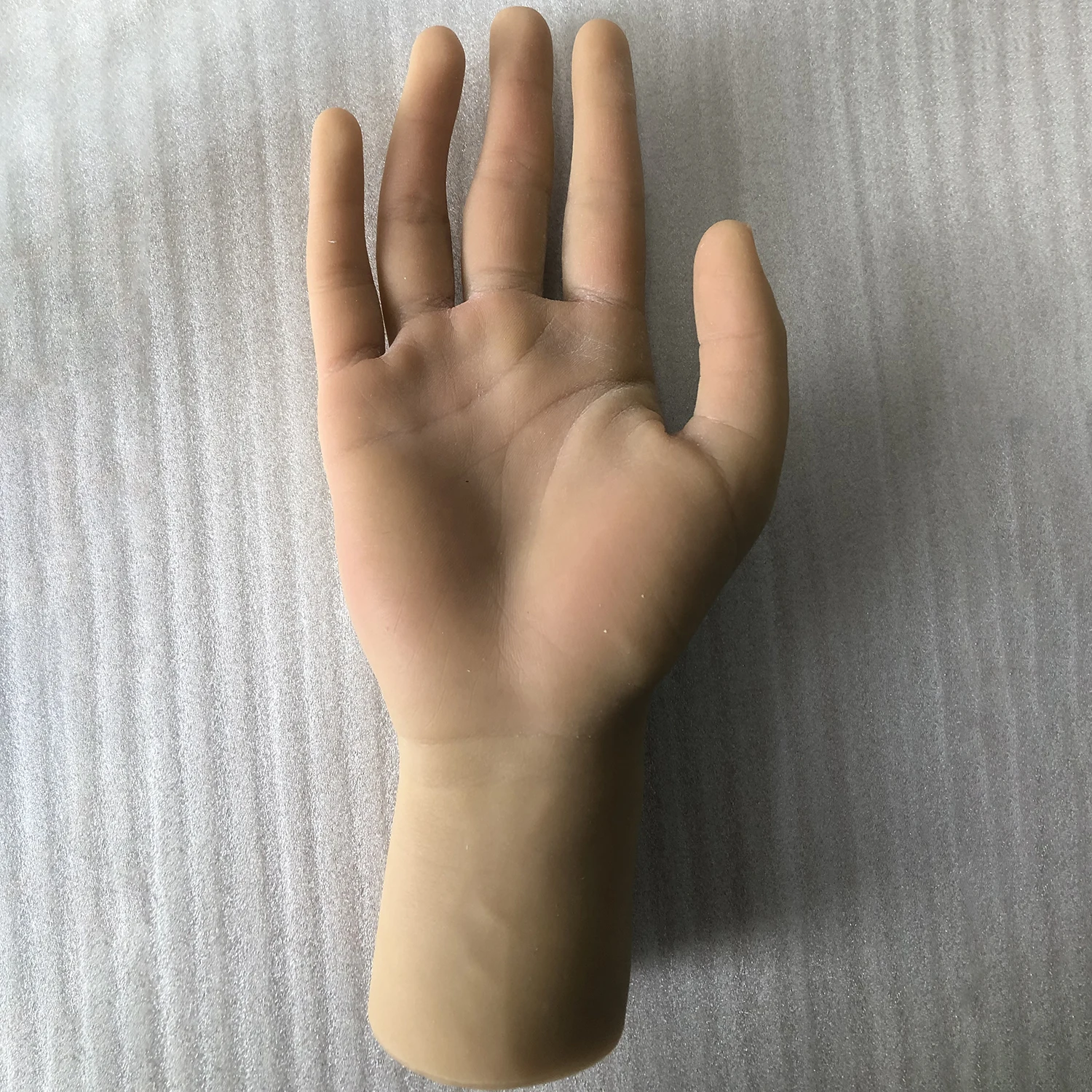 

Clearance Realistic Male Silicone Hand Model Dark Skin Mannequin Hand for Rings Jewelry Display TPE S8 Slight Imperfections