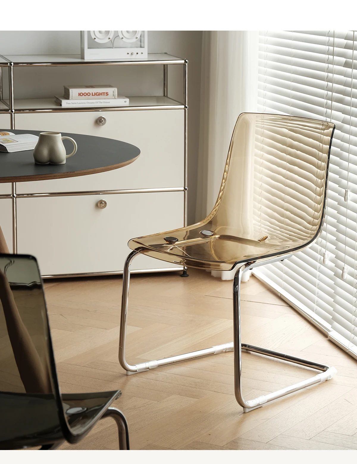 Manufacturer Wholesales High-Quality Plastic Dining Chairs Colored High Transparency Chairs