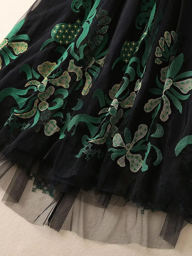 AELESEEN Vintage Long Party Dress Women Slash Neck Lantern Sleeve High Street Black Green Flower Embroidery Elegant Party