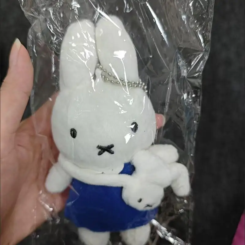 Uroczy breloczek Miffy Dziewczynka Kawaii Niebieska Sukienka Pluszowa Lalka Anime Kreskówka Zawieszka do Kosmetyczki Kreatywna Lalka Prezent Urodzinowy dla Dzieci