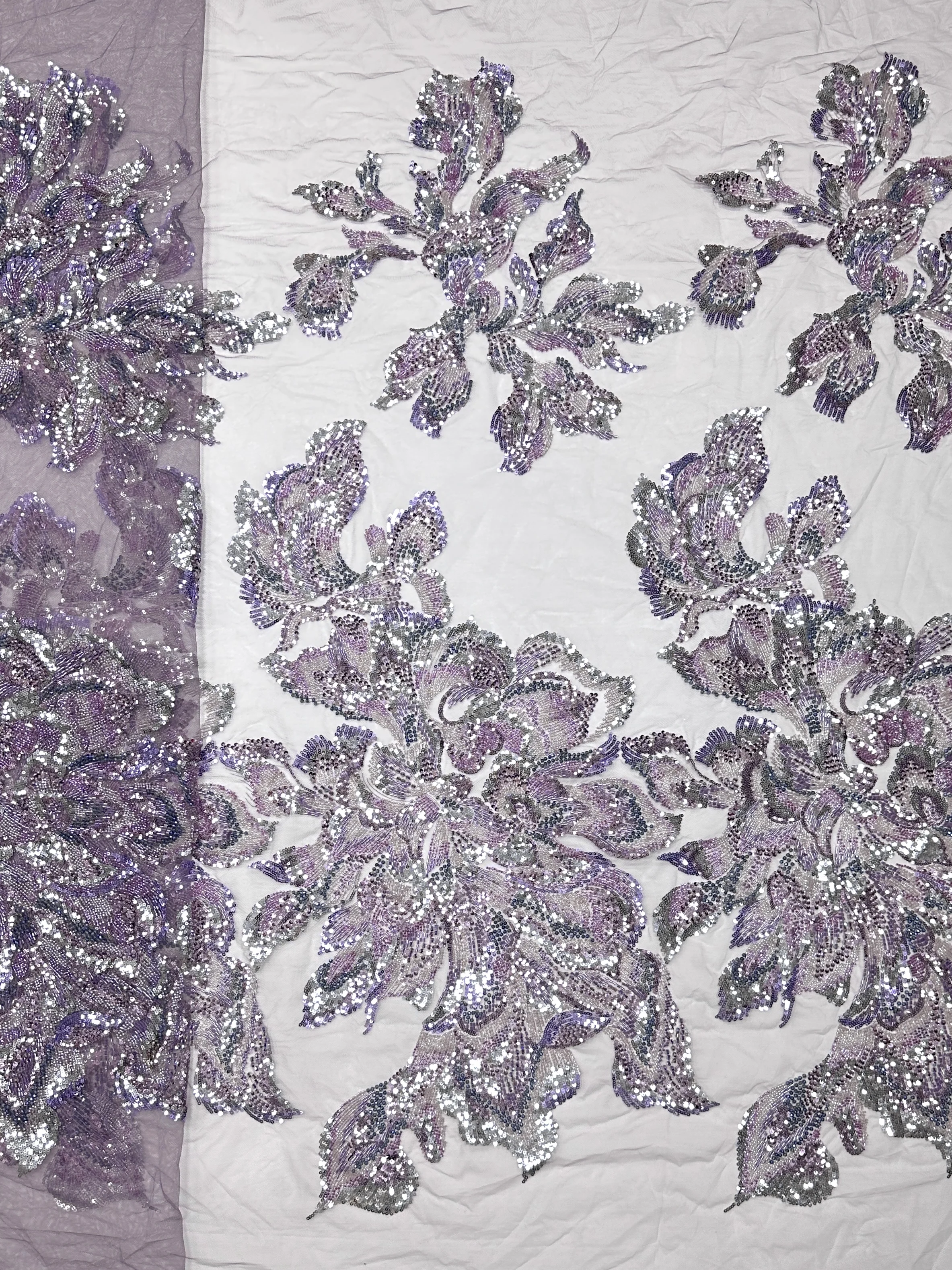 1 Set = 2 Flowers,10 Sets = 20 Flowers，Luxury European Wedding Dress French Lace Top Quality Heavy Beads Lace With Stones