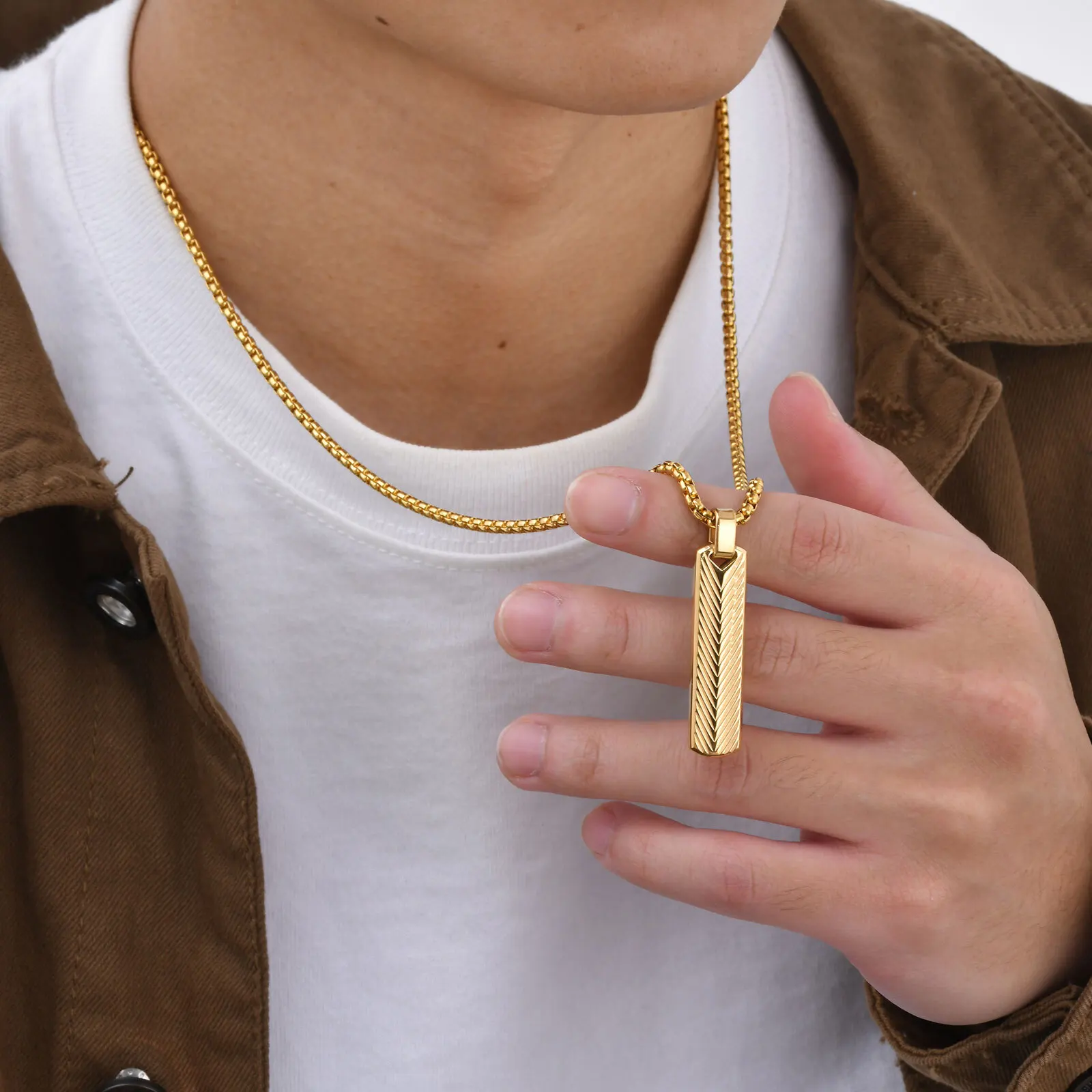 Vertikale Herren-Anhänger-Halsketten, Prägung, Strahlung, Sunburst, Edelstahl, lange Stahalsbänder, männlicher Schmuck, Geschenke für Ihn, BBF – Detail 3