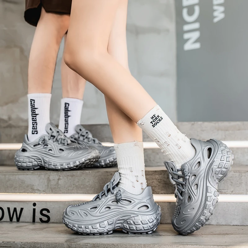 New Fashion Breathable Garden Shoes Summer Couple Sandals Non-slip Thick Bottom Men\'s Sandals Outdoor Baotou Beach Men\'s Shoes