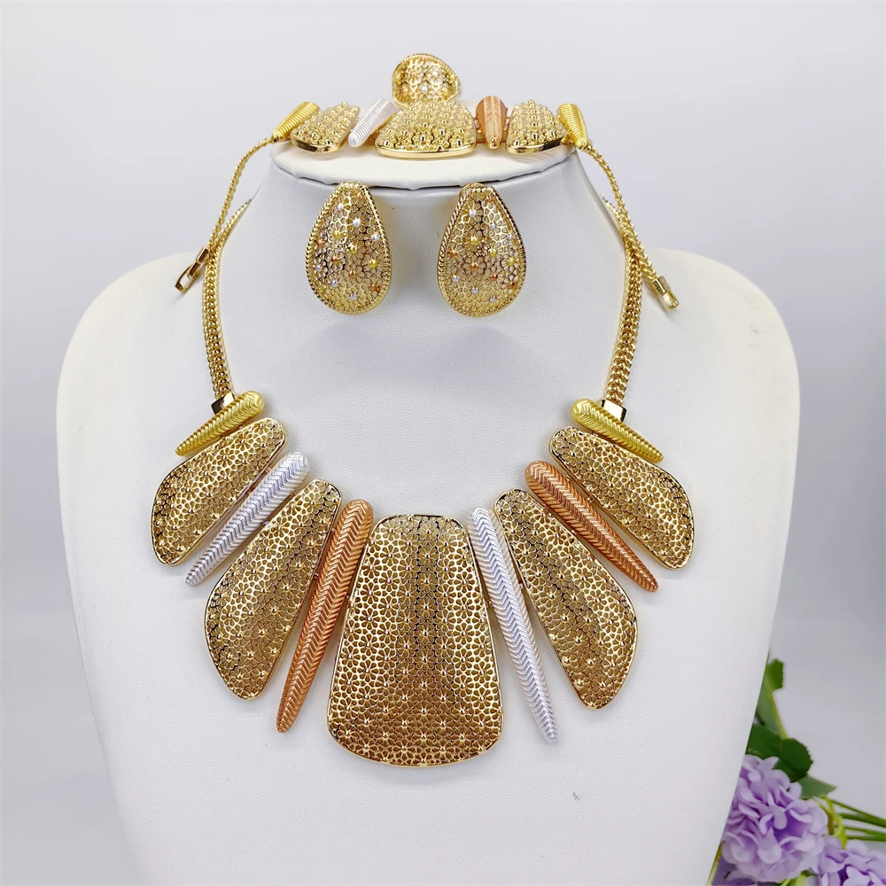 

Italian Gold Plated Big Jewelry Sets Large Exaggeration Necklace Bracelet Earring Ring 4 Pcs/Set For Women Wedding Gifts