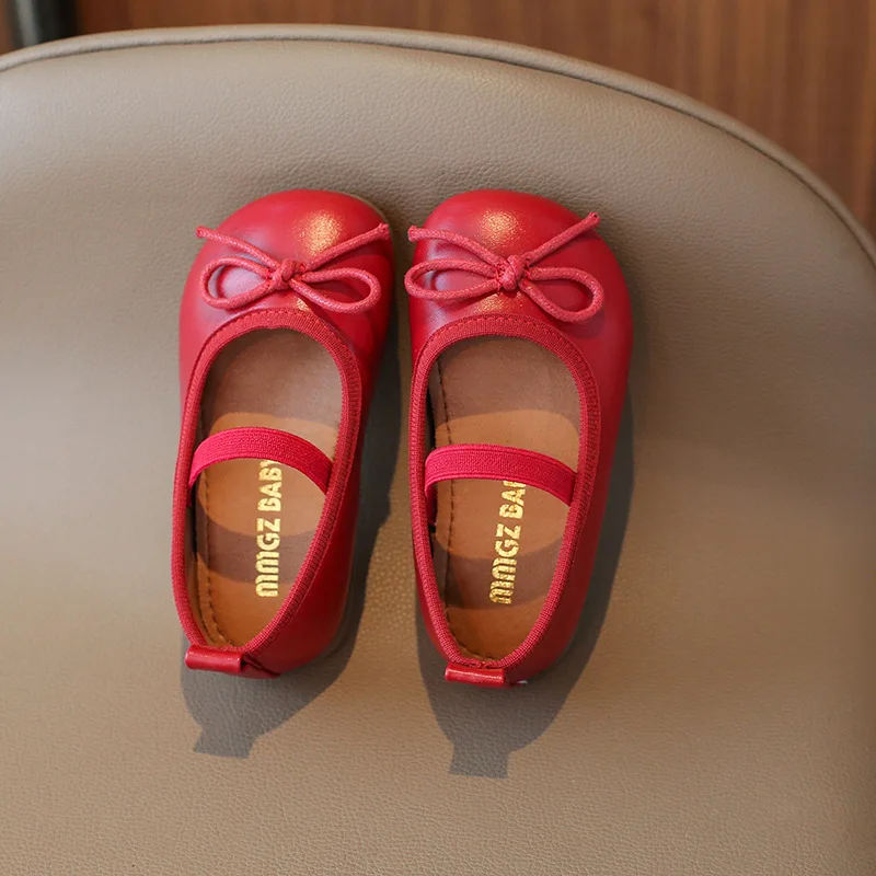 

Весенне-осенняя детская танцевальная обувь для девочек, мягкая гибкая обувь для малышей, детская обувь на плоской подошве для девочек, обувь из искусственной кожи