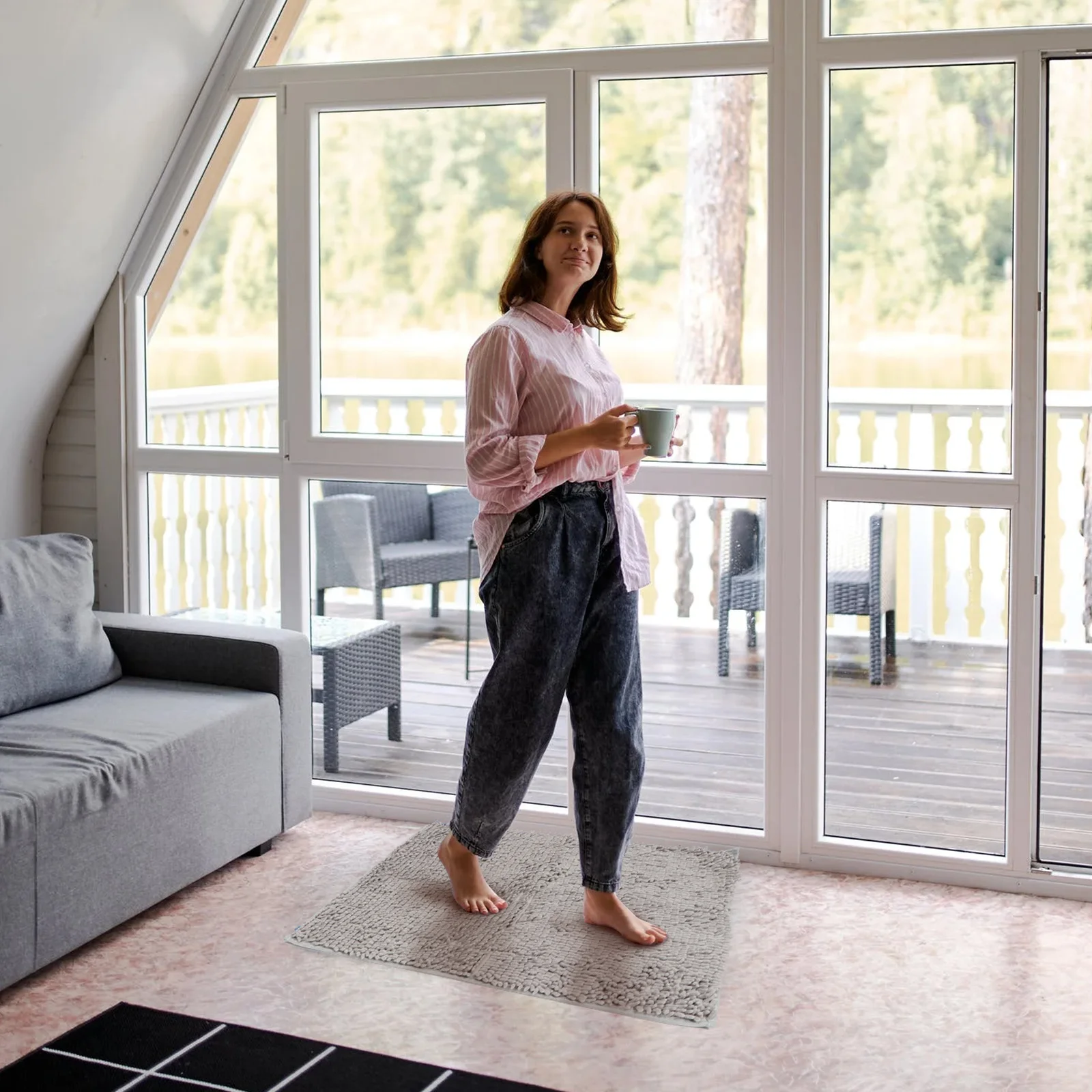 

1Pcs Chenille Floor Mat Absorbent Thickened Anti-Skid Base Safe for Kids Elders Bathroom Entrance Mat Comfortable Foot Pad