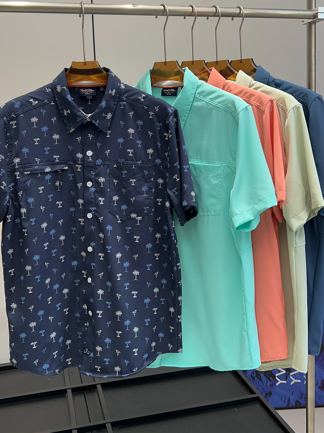 Lightweight Quick Dry Summer Men's Comfortable Breathable Sun Protection Casual Short Sleeve Shirt Loose Fit Casual Style