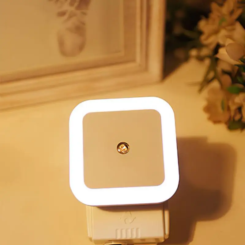 Luz LED de noche para dormitorio, lámpara cuadrada con Sensor de anochecer a amanecer, para pasillo, escaleras, pasillo, 110V, 220V, con soporte para teléfono