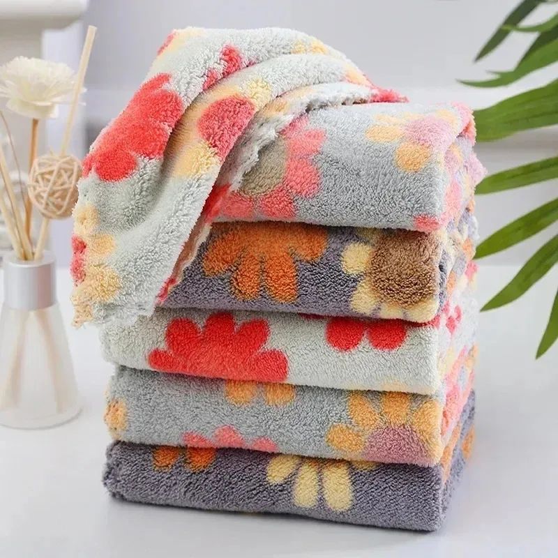 Soft Floral Print Coral Fleece Face Towel 30x30cm Absorbent Cleaning Cloth for Face