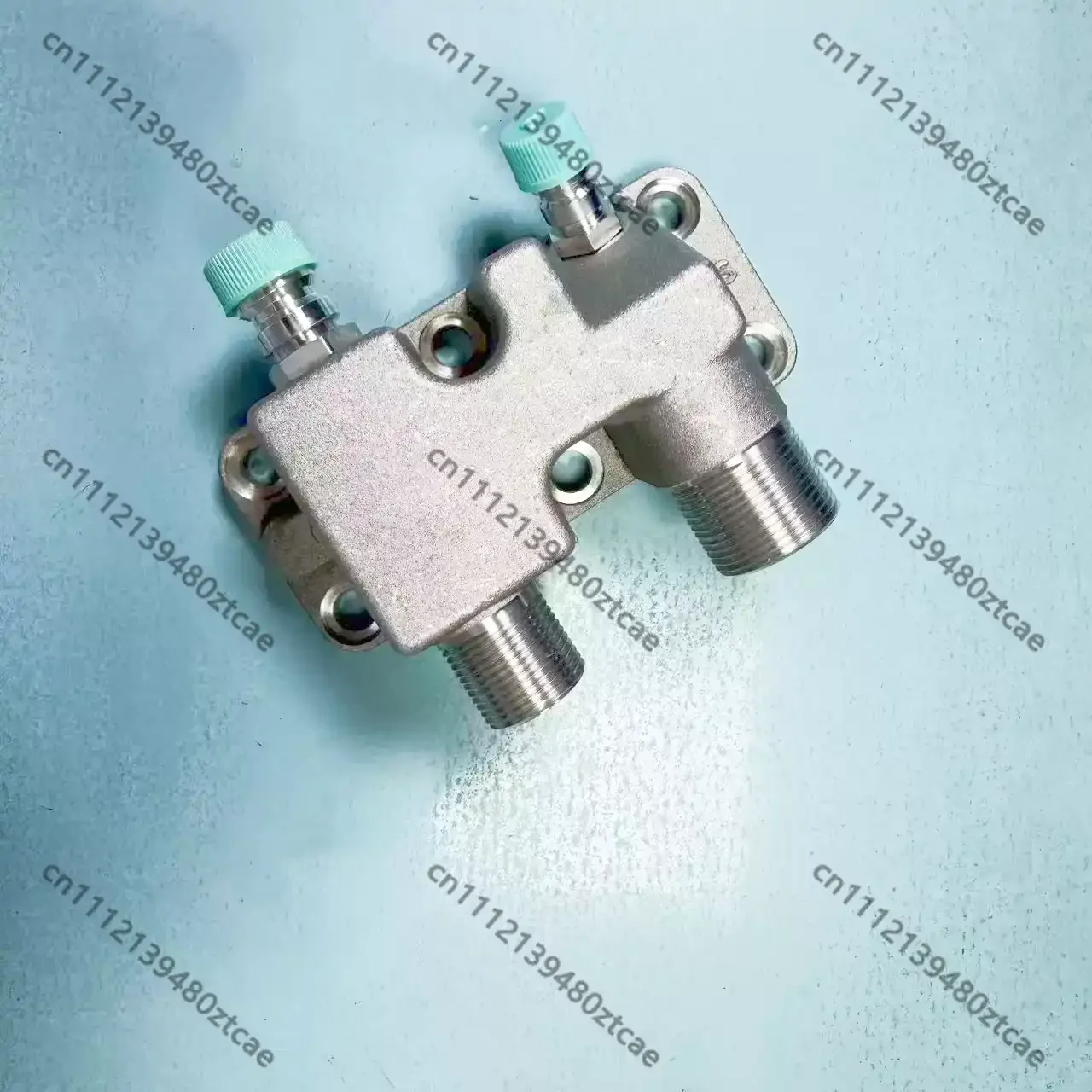 10P35 Compressor Top Cover Outlet High Pressure Plate Shut-off Valve Connector For Coach Minibus School Bus Air Conditioner