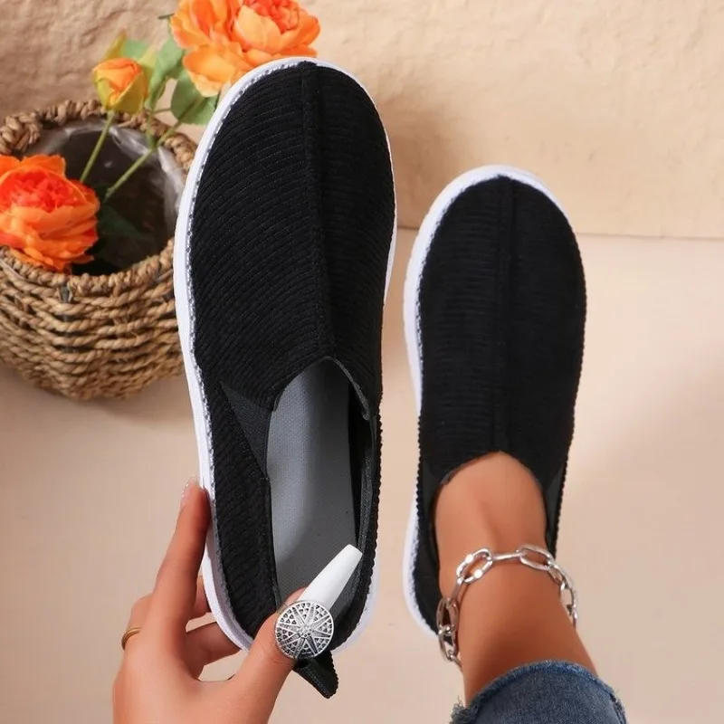 Women Sneakers Spring Summer New Women Flat Sneakers Slip on Casual Designer Shoes Comfortable Soft Sole Loafers Shoes for Women