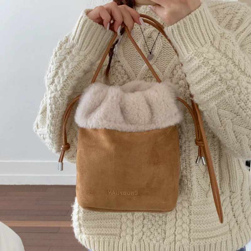 

Luxury Plush Shoulder Crossbody Bags For Women Korean Style Bucket Bags Vintage Suede Commuting Handbags