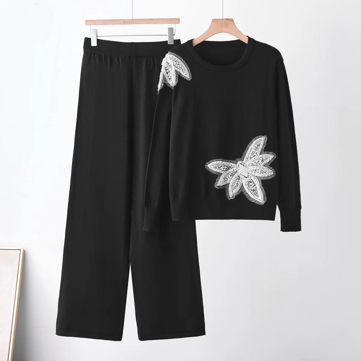 ALPHALMODA Applique Butterfly, Knitted Sweater, Round Neck Top, Casual Wide Leg Pants, Autumn 2pcs Fashion, Suit for Women