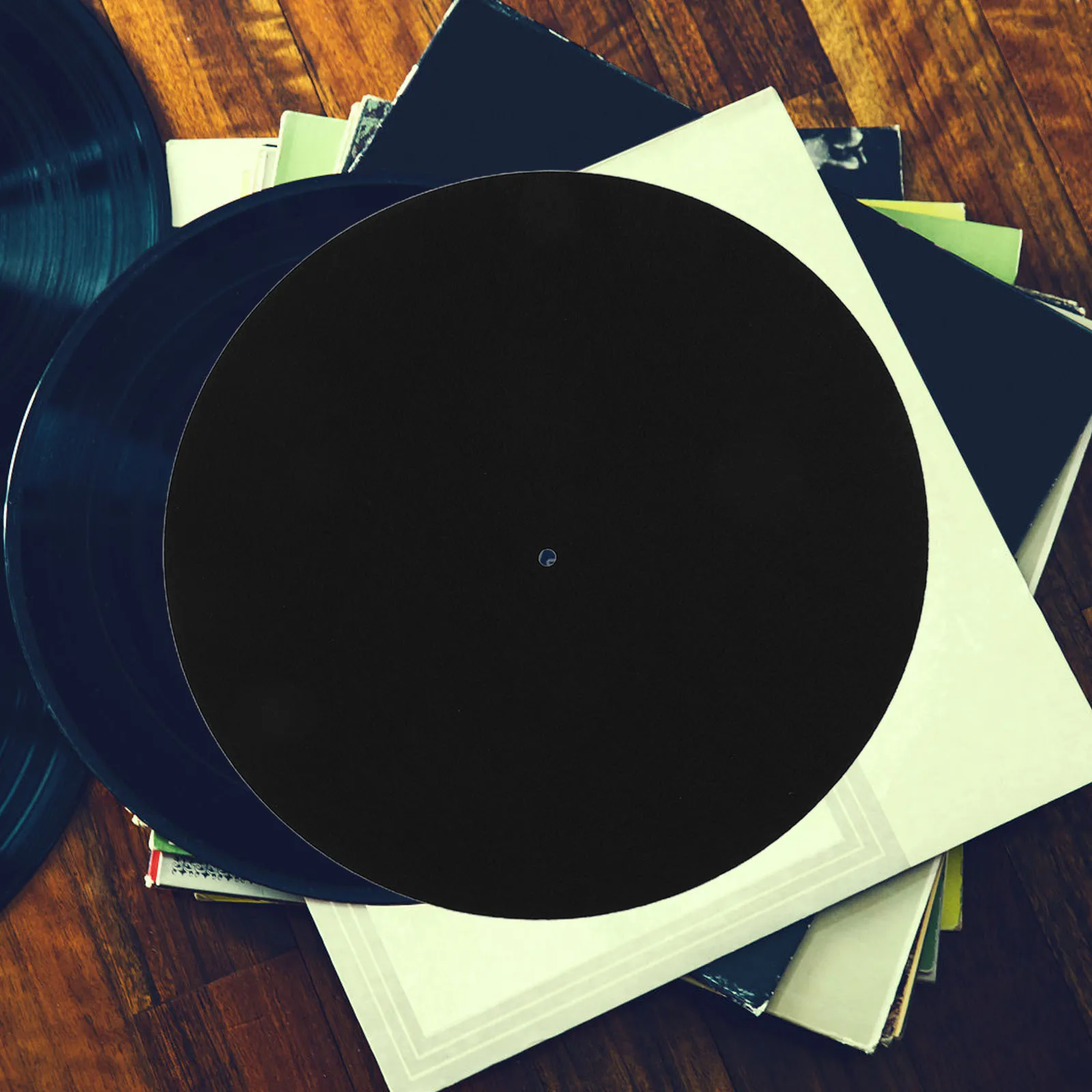 

2Pcs Felt Slipmat Vinyl Record Player Mat Anti-Static Anti-Vibration Turntable Protective Platter Mat Pad Flat Accessory