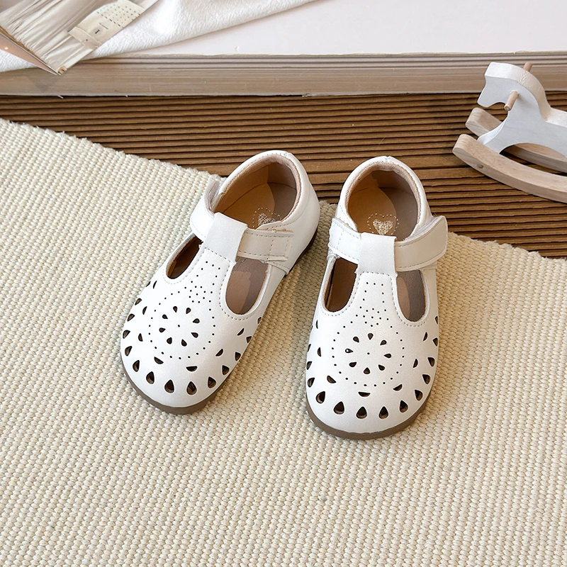 New Spring Autumn Kids Hollow-out Flat Shoes 2026 Trend Girls Fashion Leather Shoes Breathable Causal Children's Princess Shoes