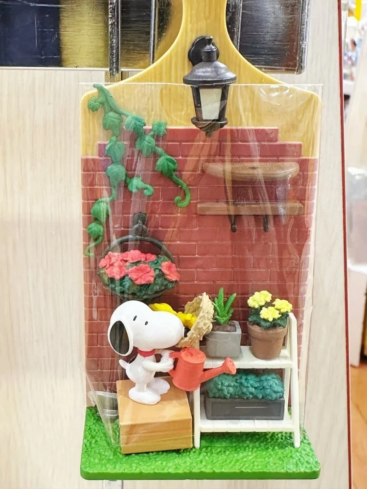 Re-ment Peanuts Snoopy Miniature Board Figures Cutting Board Style Life Scene Blind Box Collectible Wall Hanging Desktop Decor