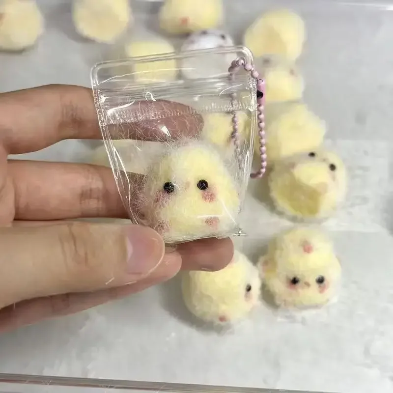 Chick Pinch Keychain Decoration Send Girlfriends Baby Pendant Slow Rebound Decompression Toys TPR Soft Gift