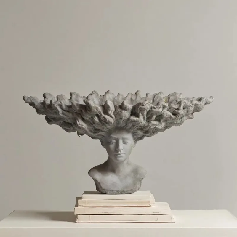 Unique abstract design art engraving bust figure hand engraving poly resin half statue home decoration