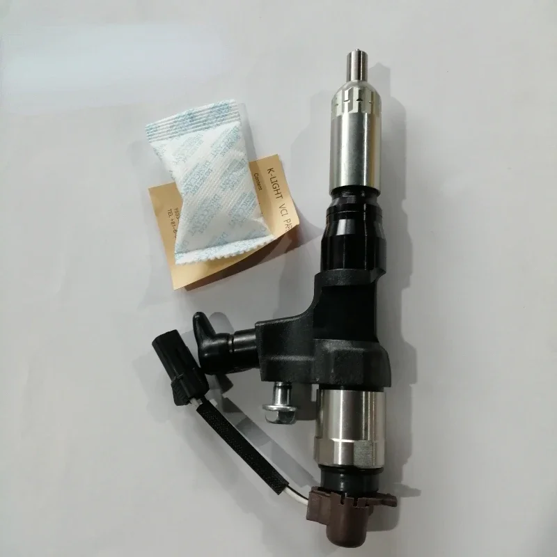 high quality parts SK200-8 injector 095000-6353 fuel injector 0950006353 23670-E0050 for J05E