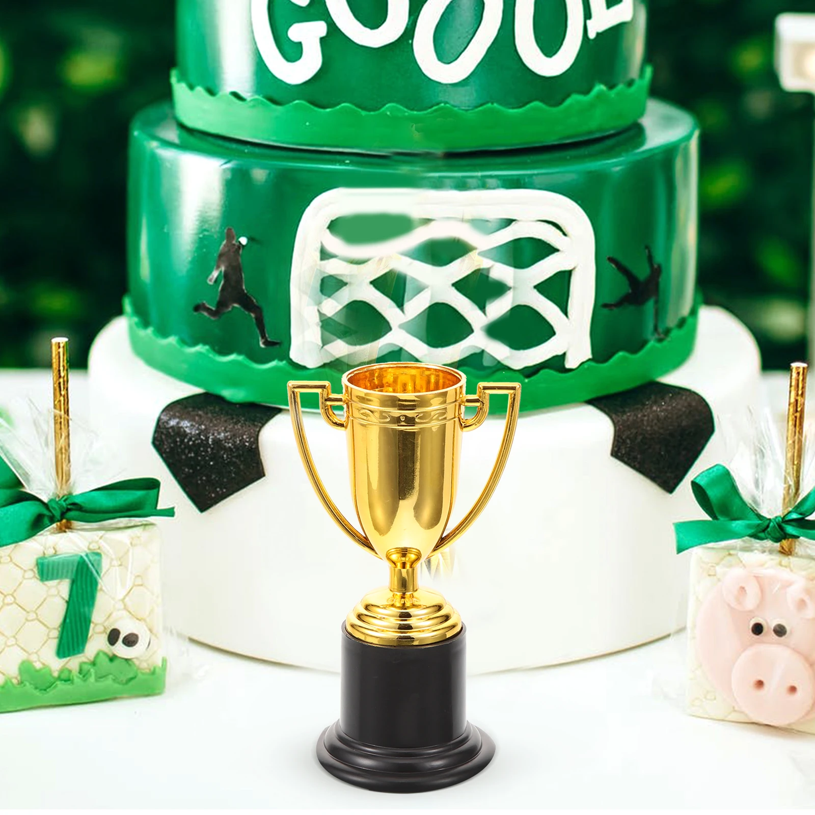 

6pcs Mini Plastic Trophy Award Cups Gold Kids Reward Prizes Durable Material Portable Class Party Favor Display Confidence