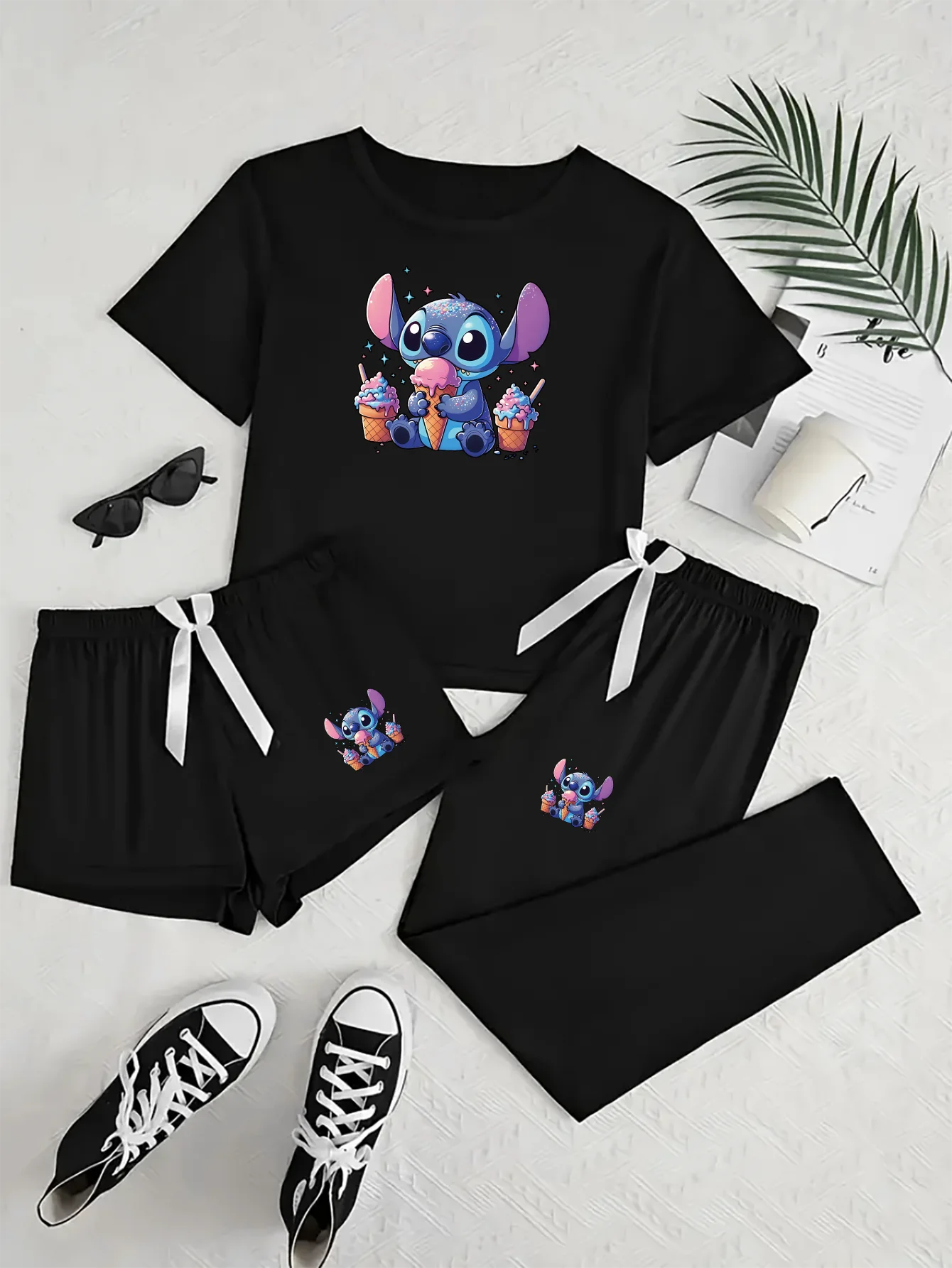 Disney 3 set di pigiami da donna stampati Stitch, compresi top a maniche corte, pantaloncini e pantaloni lunghi.