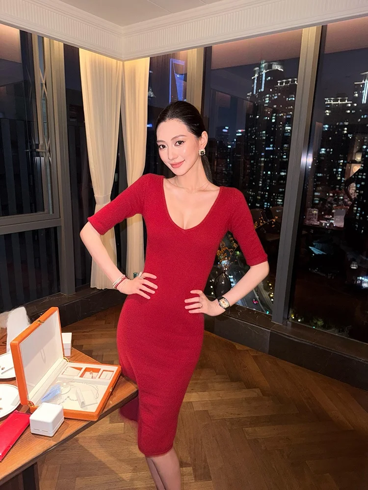 Retro Red V-Neck Mid-Sleeve Knitted Wrap Dress Slimming Winter Women's Fashion Gown Elegant Vintage Style Long Skirt