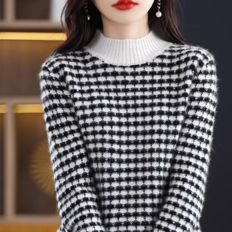 Fashionable Half High Collar Plaid Sweater Women's Loose Thick Autumn and Winter Casual Long Sleeved Pullover Knited Bottom Tops