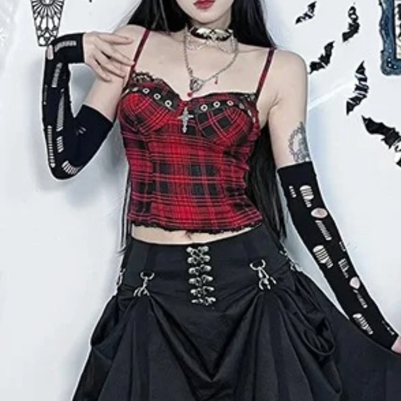 

2025 Новые винтажные готические красные клетчатые майки женские темные киберпанк уличная одежда E-girl Pu лоскутная кружевная отделка подол укороченные топы на бретелях женские