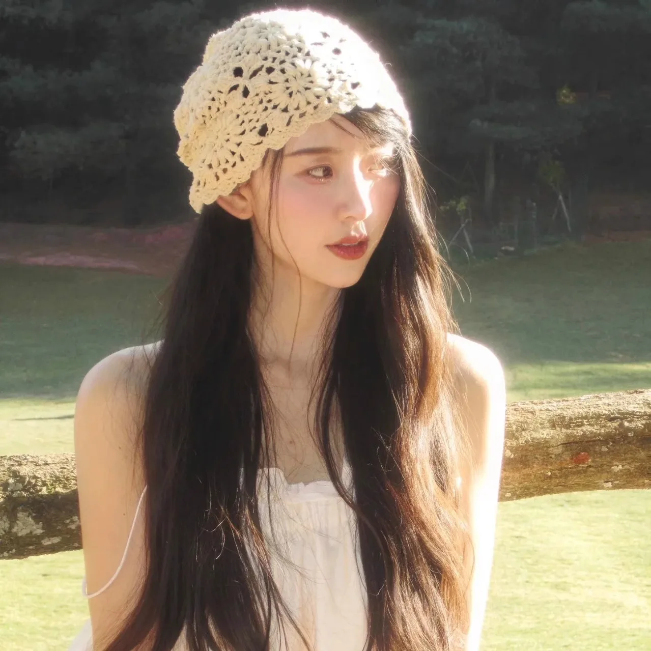 

Spring and Summer Lightweight Hollow-Out Hand Knitting Flower Embroidery Hat, Summer Women's Thin Cover Cap