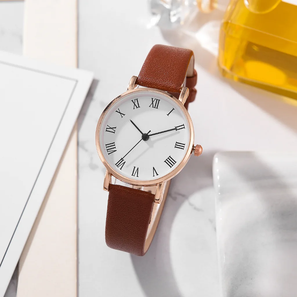 ساعة كوارتز تناظرية من الجلد الصناعي للنساء ، قرص بسيط ولامع ، للسيدات ، أزياء ، فاخرة ، طقم 2