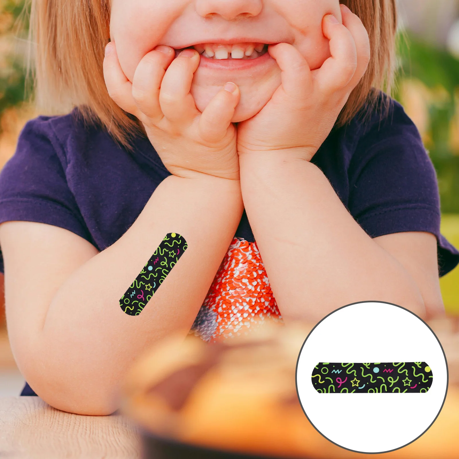 

100pcs Glow In The Dark Bandages Night Luminous Wound Patches For Small Cuts First Aid Supplies Breathable Waterproof Portable