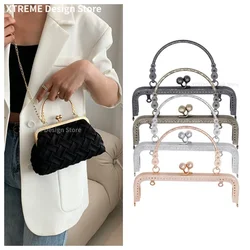 1PC Metal Kiss Clasp Lock Frame struttura in metallo Kiss Clasp Lock per borsa borsa portamonete strumento fai da te manico per borsa con struttura in metallo fai da te